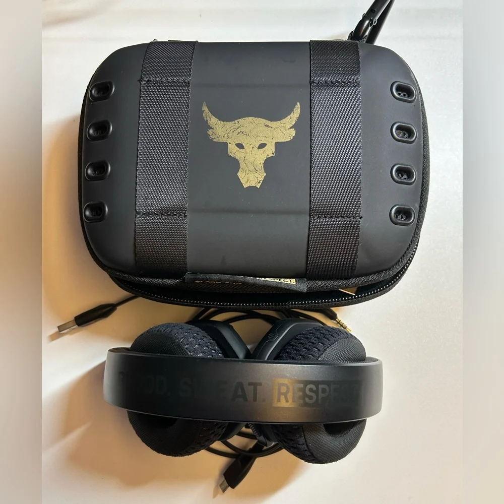 JBL Under Armour Sport Wireless On-Ear Headphone THE ROCK EDITION - Used - Picture 8 of 9